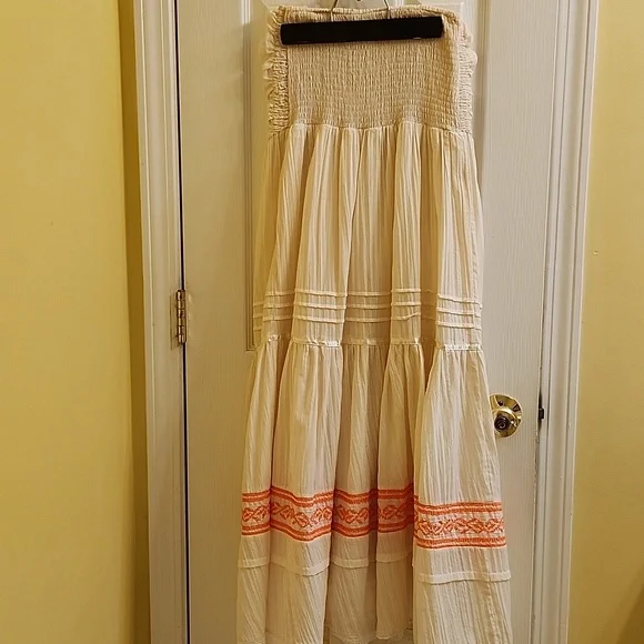 Free People Ivory Strapless Smocked Gauze Maxi Dress Size Small Petite - Picture 7 of 9